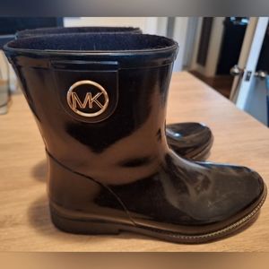 Micheal kors rain boots
